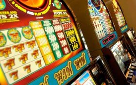 roya138 Myanmar online casino gaming experience